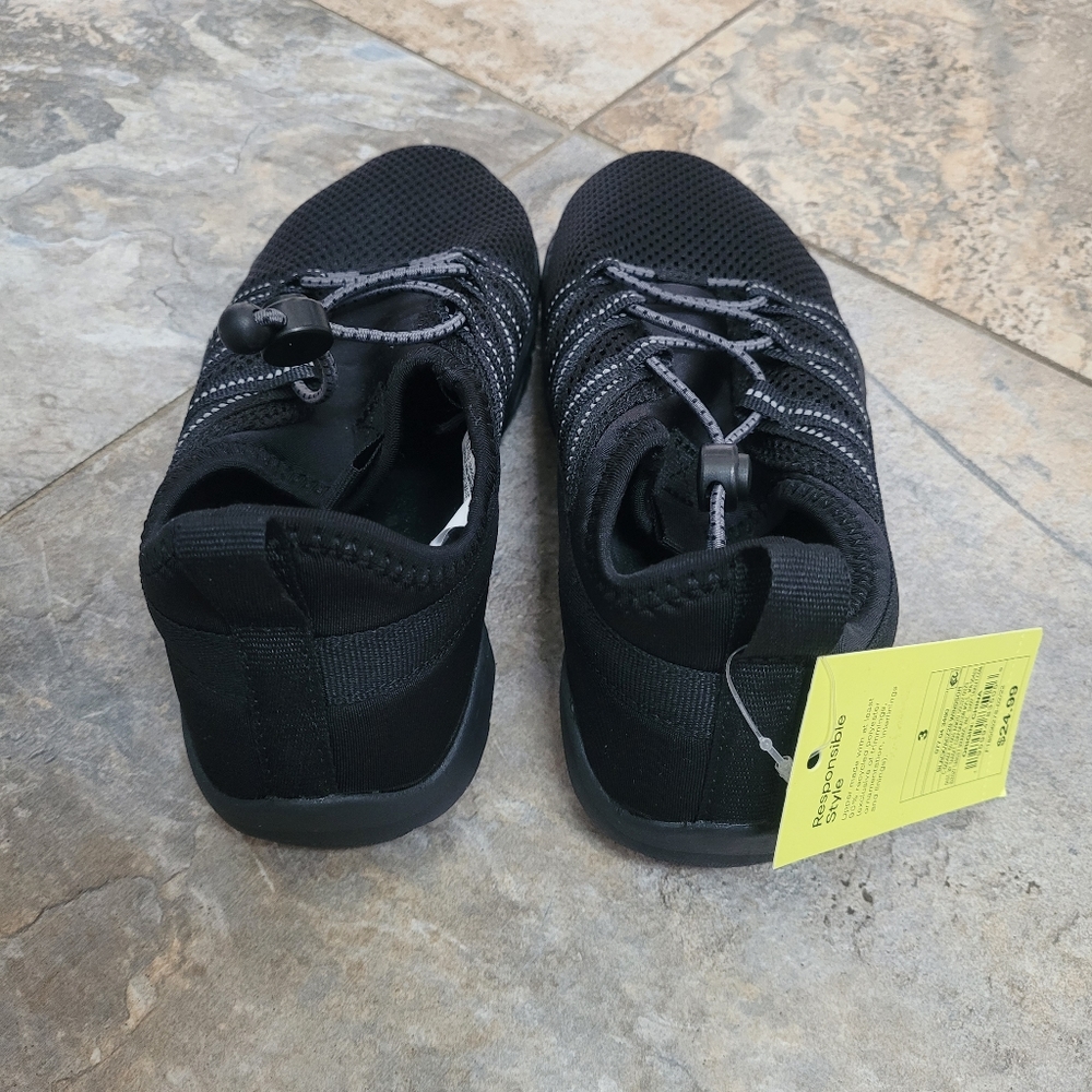 All In Motion Slip-On - Picture 2 of 5